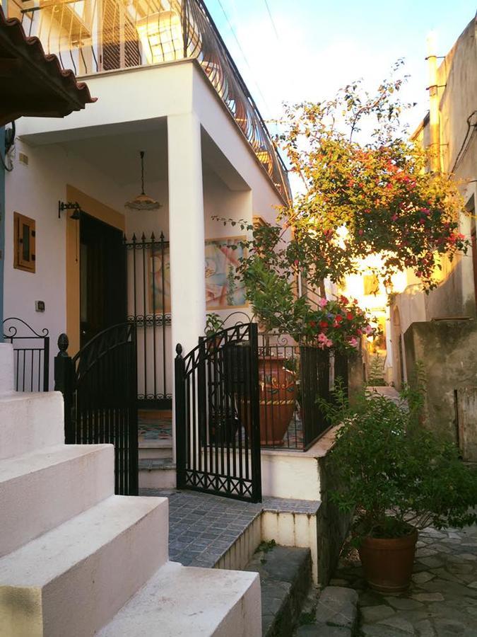 سان نيكولا أرسيلا La Casa Di Ivana المظهر الخارجي الصورة